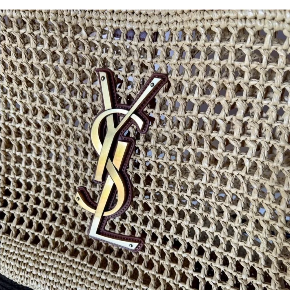 Yves Saint Laurent Cream Crochet Tote with Gold YSL Emblem - Picture 4 of 10